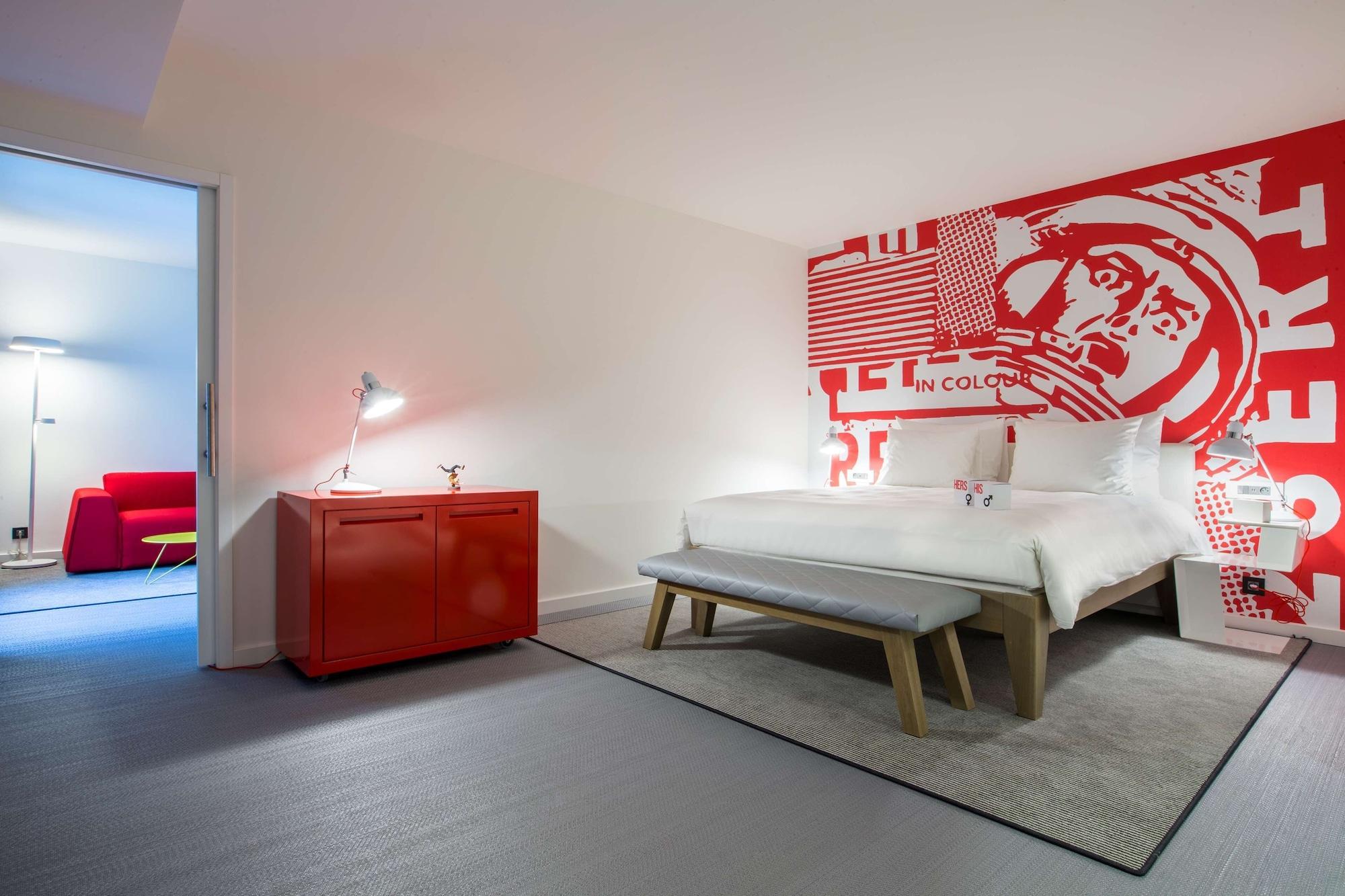 Radisson Red Brussels Hotell Eksteriør bilde