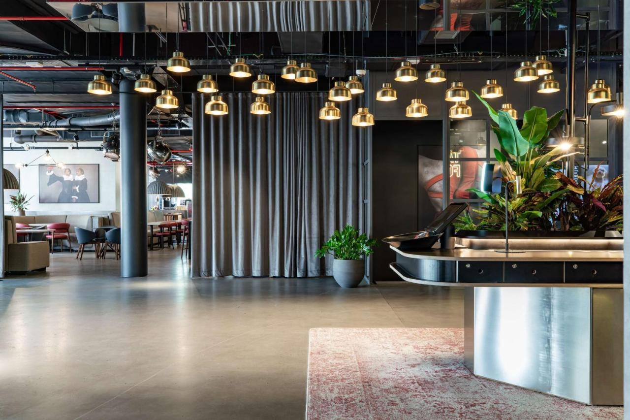 Radisson Red Brussels Hotell Eksteriør bilde