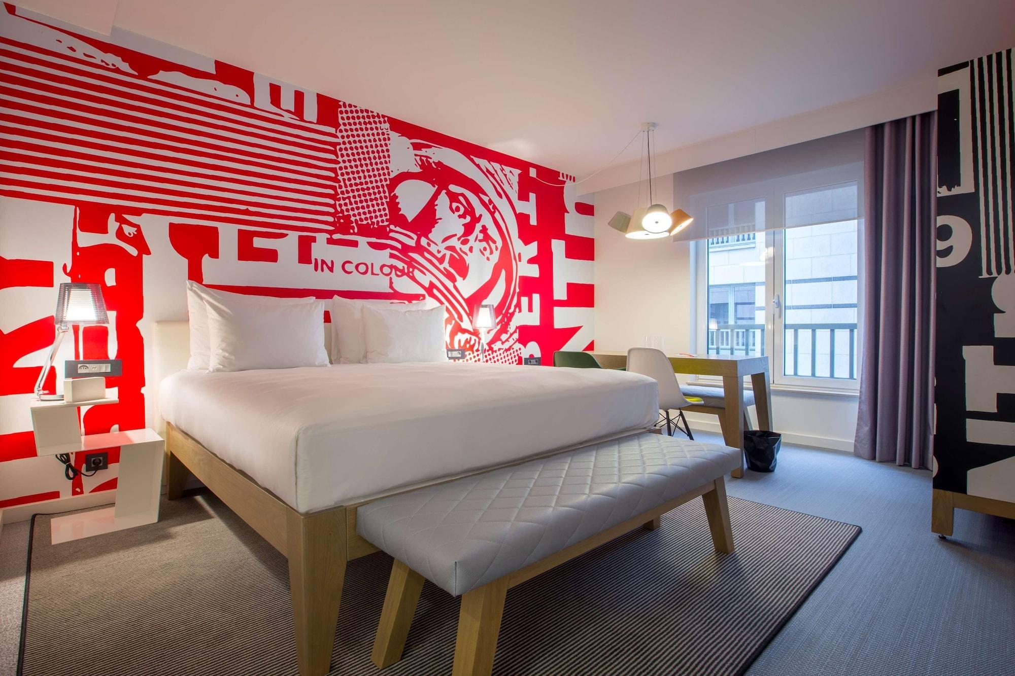 Radisson Red Brussels Hotell Eksteriør bilde