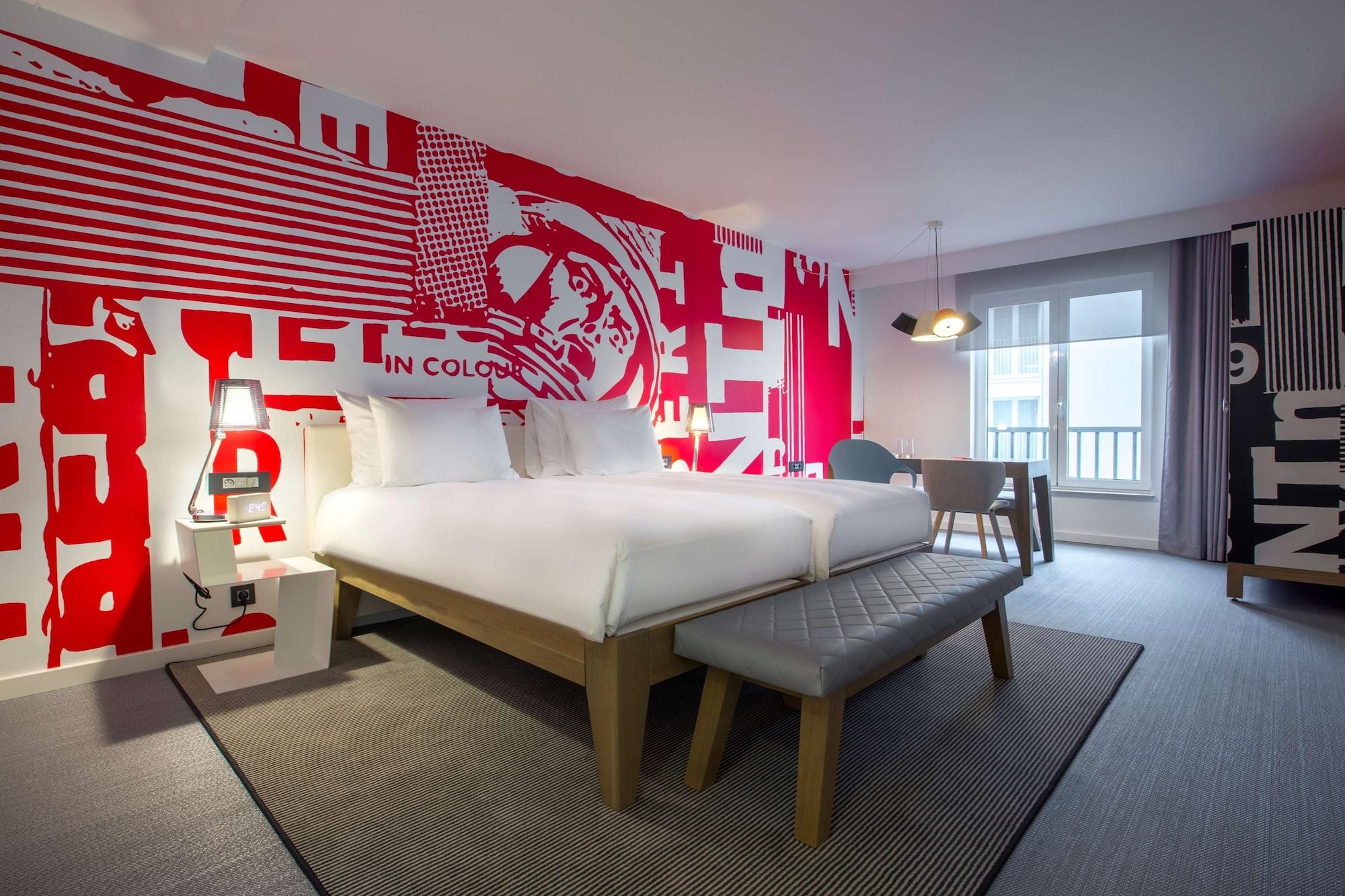 Radisson Red Brussels Hotell Eksteriør bilde