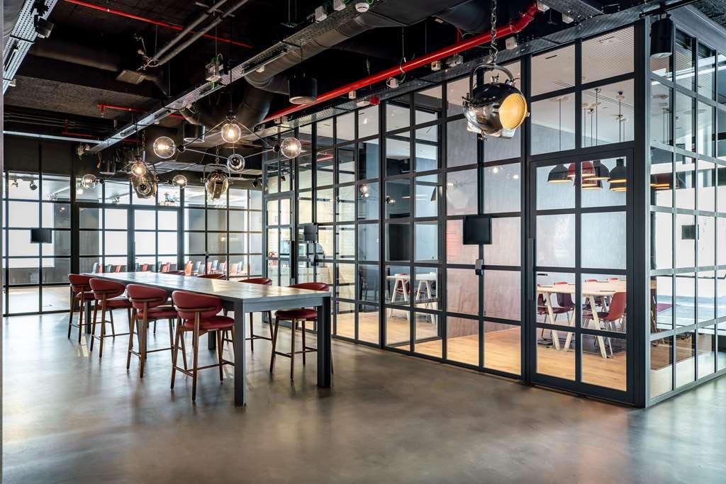 Radisson Red Brussels Hotell Fasiliteter bilde
